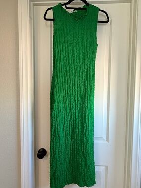 Zara Bright Green Crinkle Top